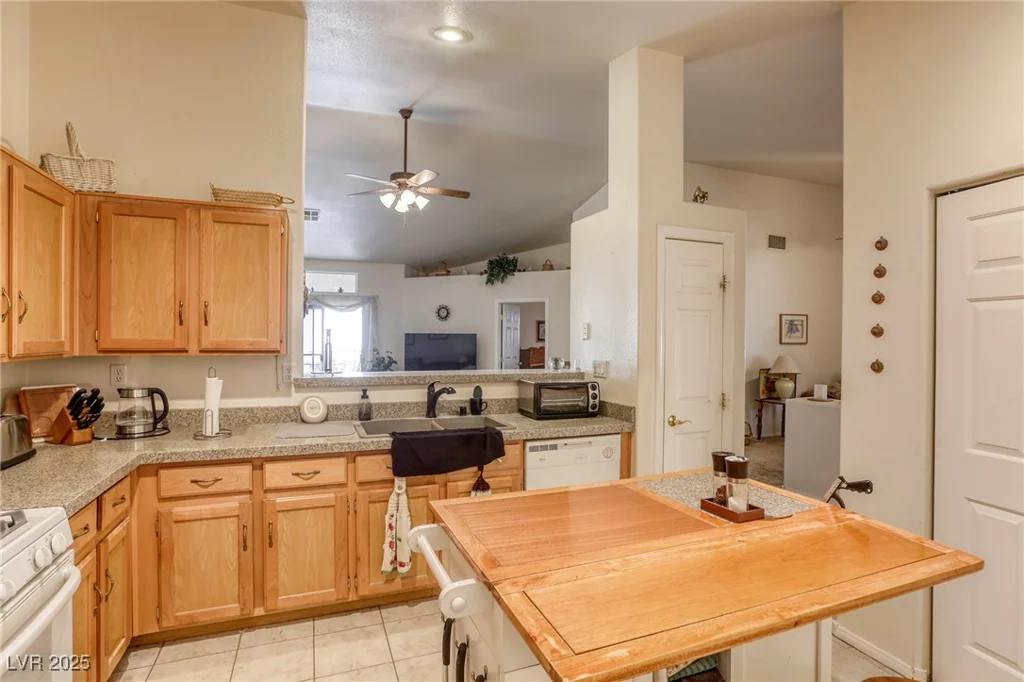 3353 Kylemore, Las Vegas, NV 89129