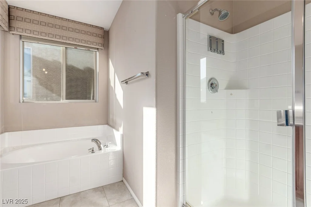 10221 Mayflower Bay, Las Vegas, NV 89166