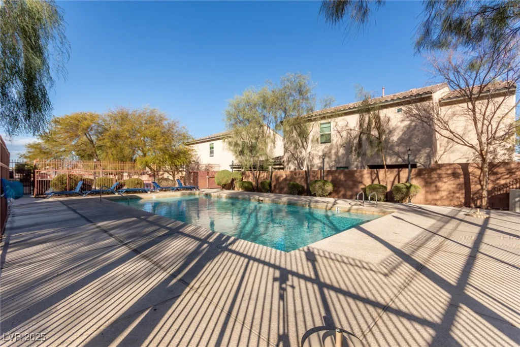 10221 Mayflower Bay, Las Vegas, NV 89166