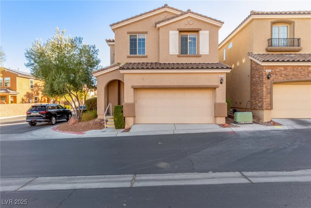 10221 Mayflower Bay, Las Vegas, NV 89166