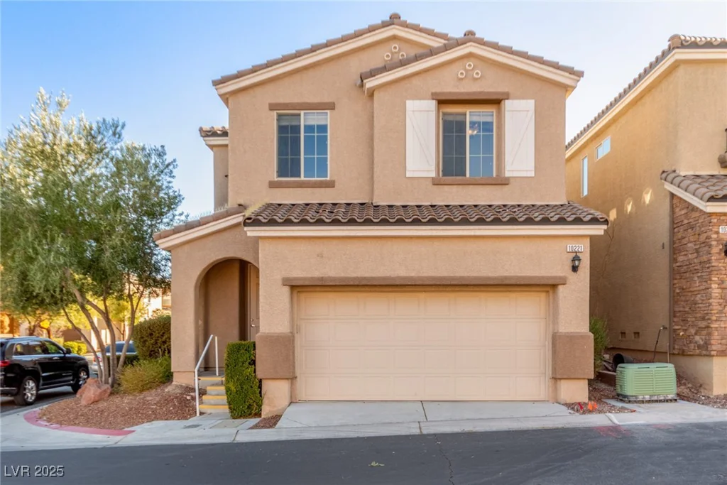 10221 Mayflower Bay, Las Vegas, NV 89166