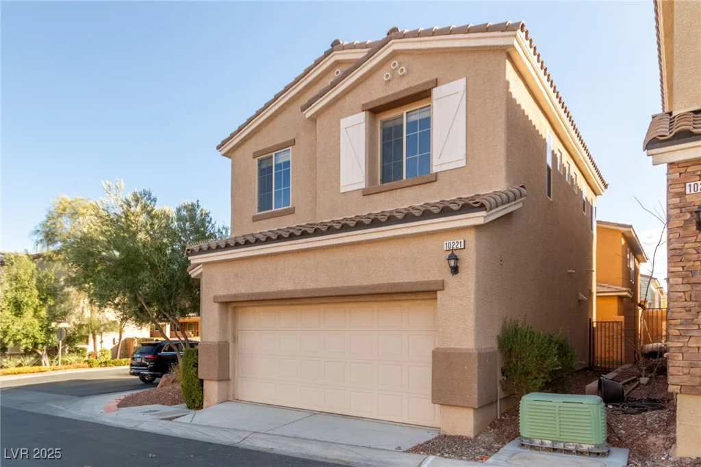 10221 Mayflower Bay, Las Vegas, NV 89166