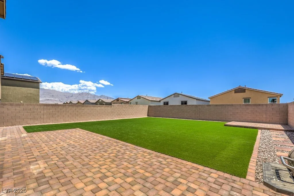 7856 Stone Forest, North Las Vegas, NV 89084
