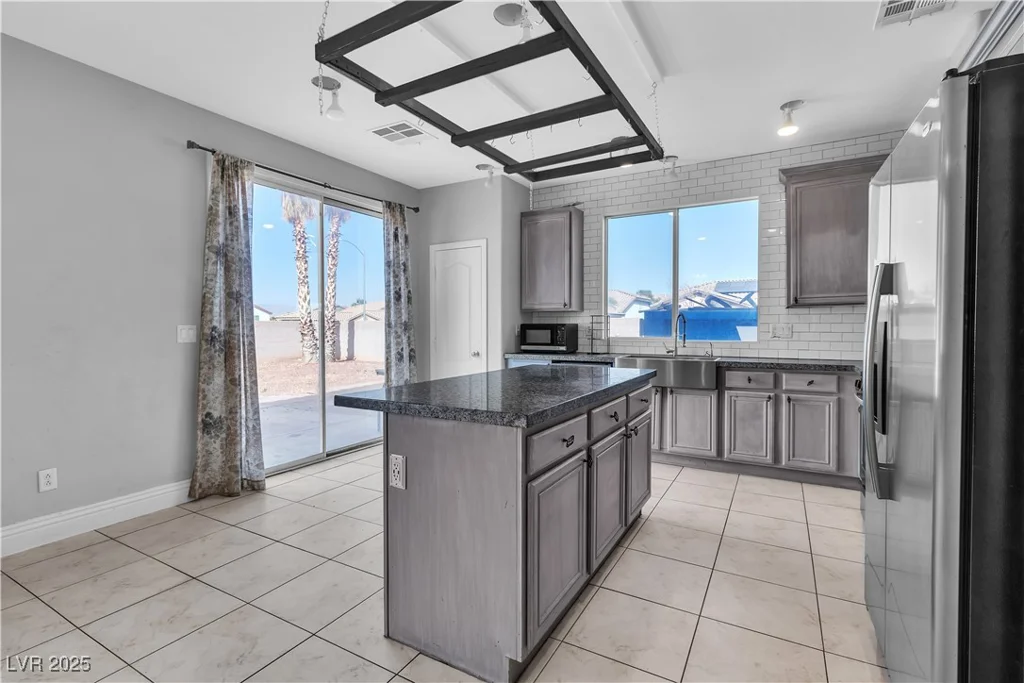 6588 Aldergate, Las Vegas, NV 89110