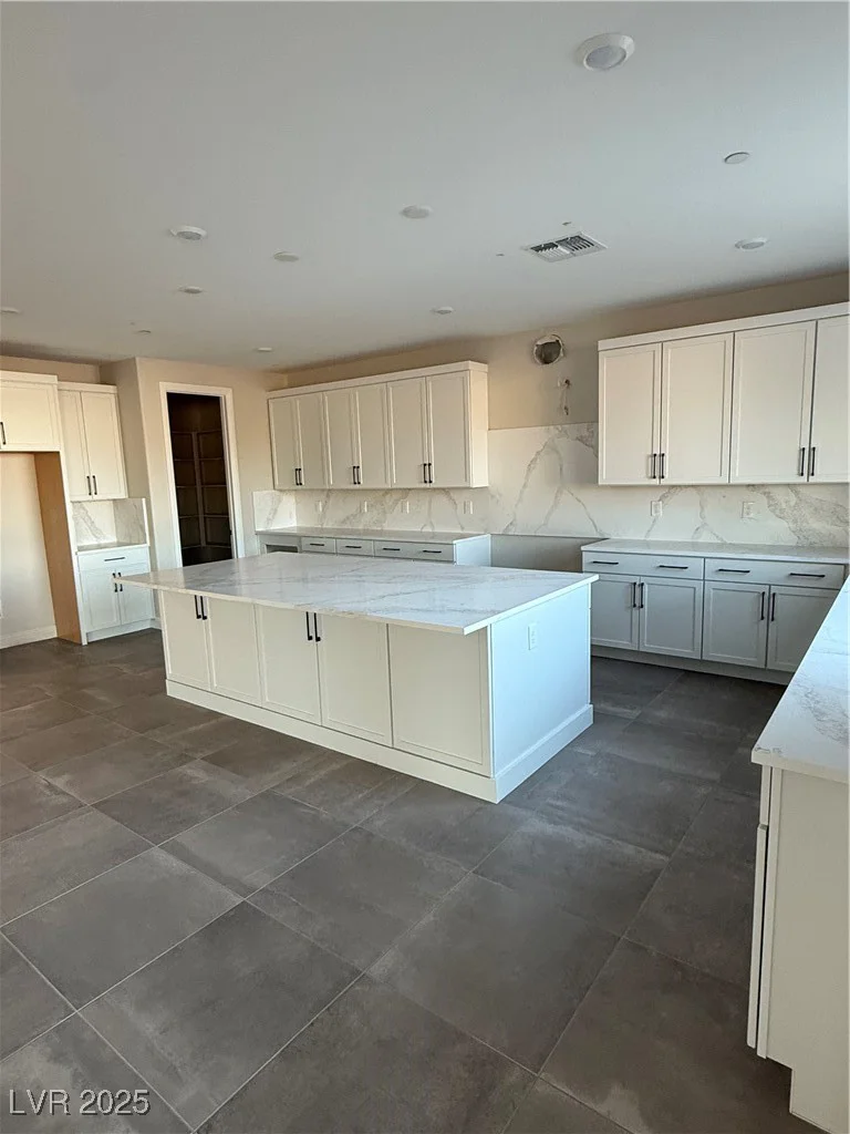 7142 Twilight Rider, Las Vegas, NV 89118