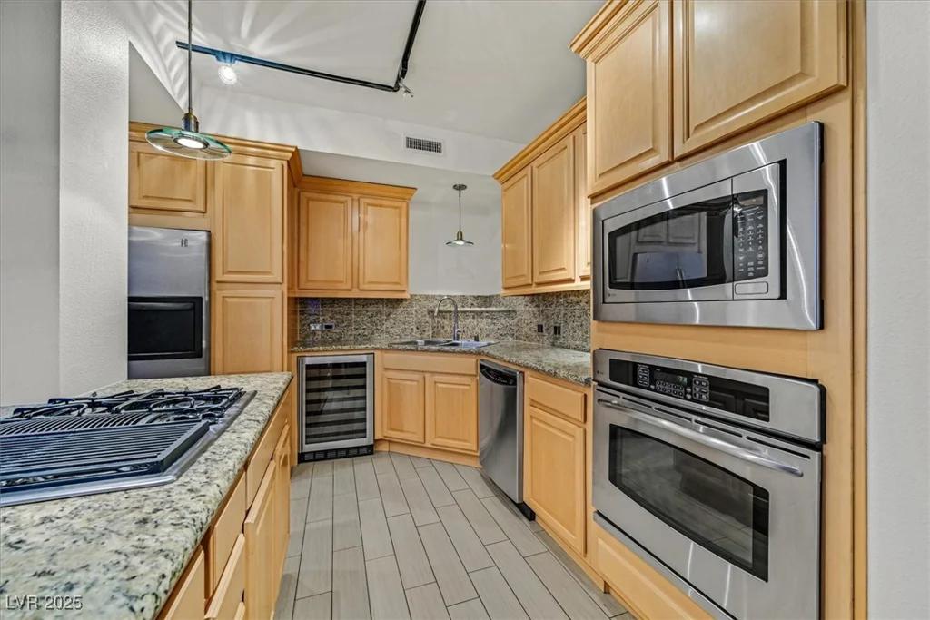 360 Desert Inn, Las Vegas, NV 89109