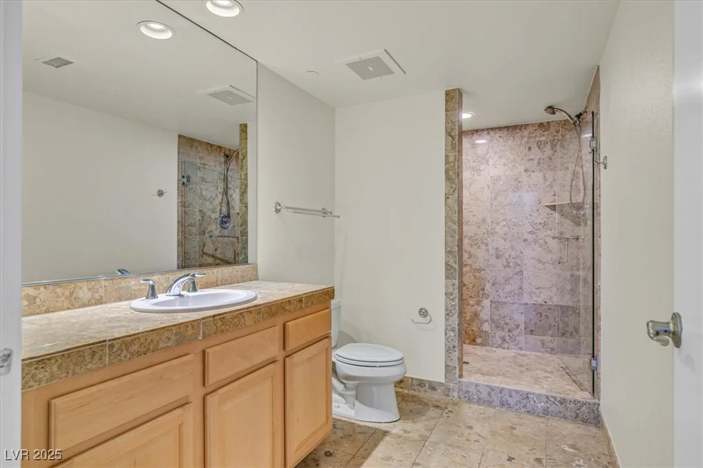 360 Desert Inn, Las Vegas, NV 89109