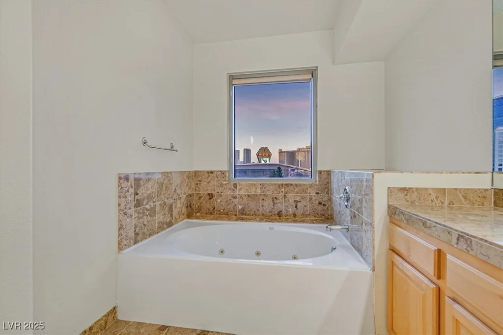 360 Desert Inn, Las Vegas, NV 89109
