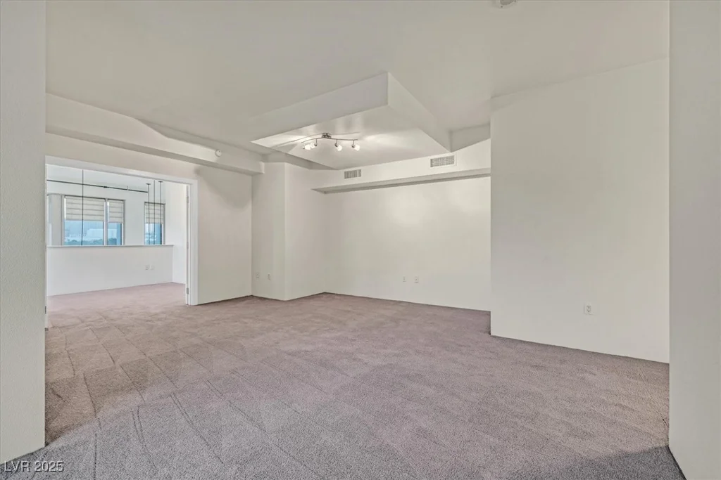 360 Desert Inn, Las Vegas, NV 89109