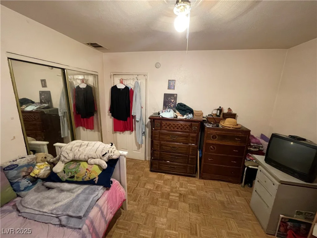 4312 Alpine, Las Vegas, NV 89107