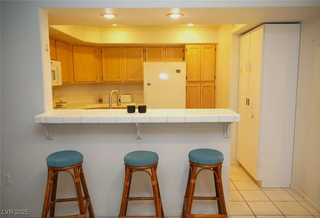 7950 Flamingo, Las Vegas, NV 89147
