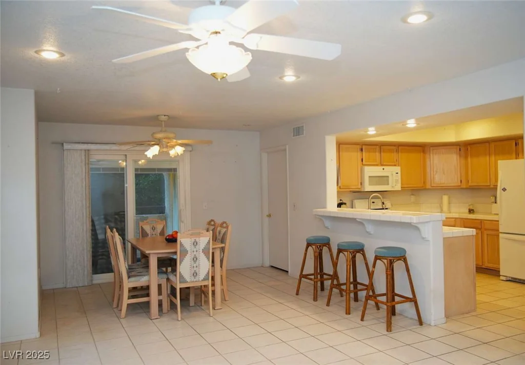 7950 Flamingo, Las Vegas, NV 89147