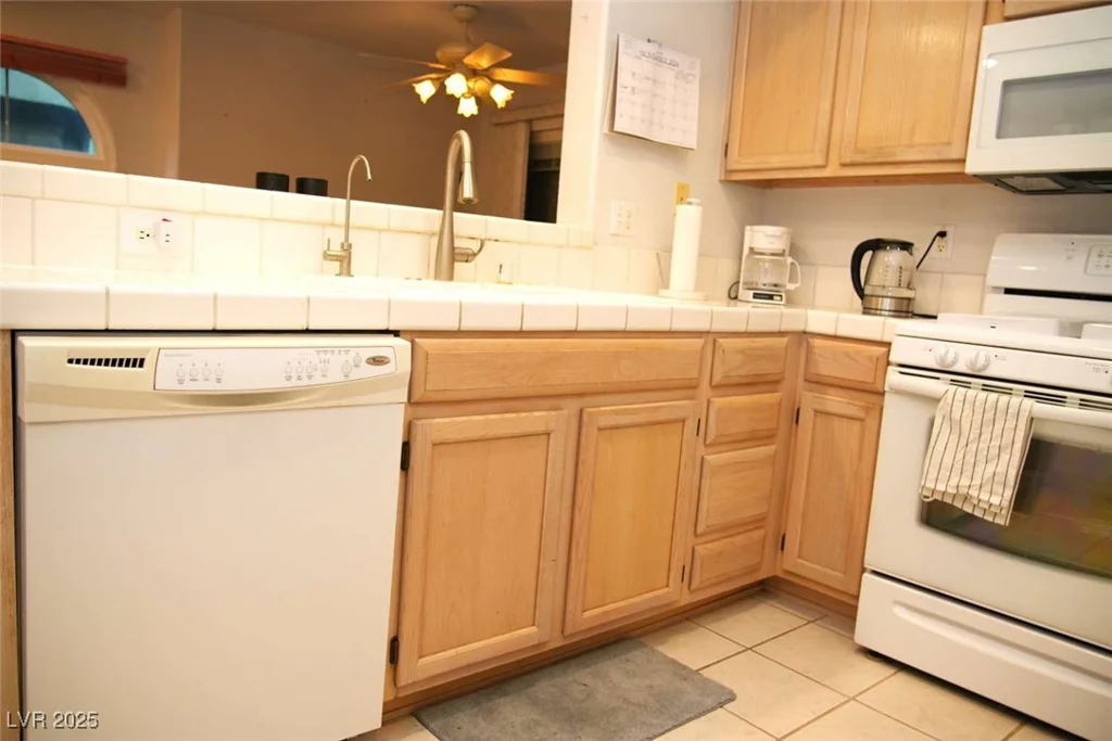 7950 Flamingo, Las Vegas, NV 89147