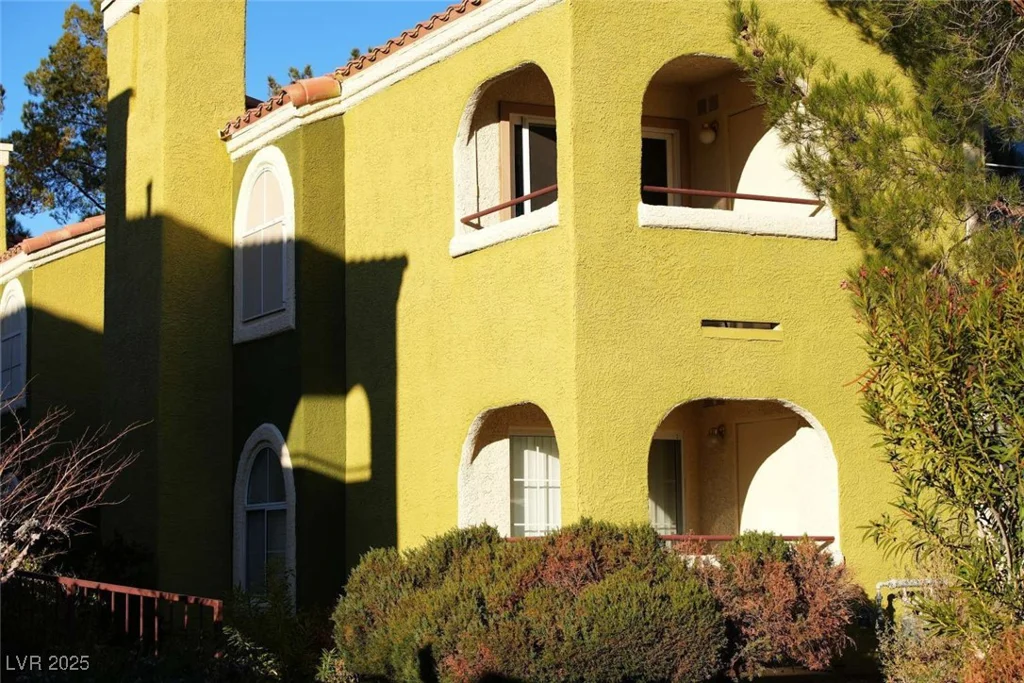7950 Flamingo, Las Vegas, NV 89147