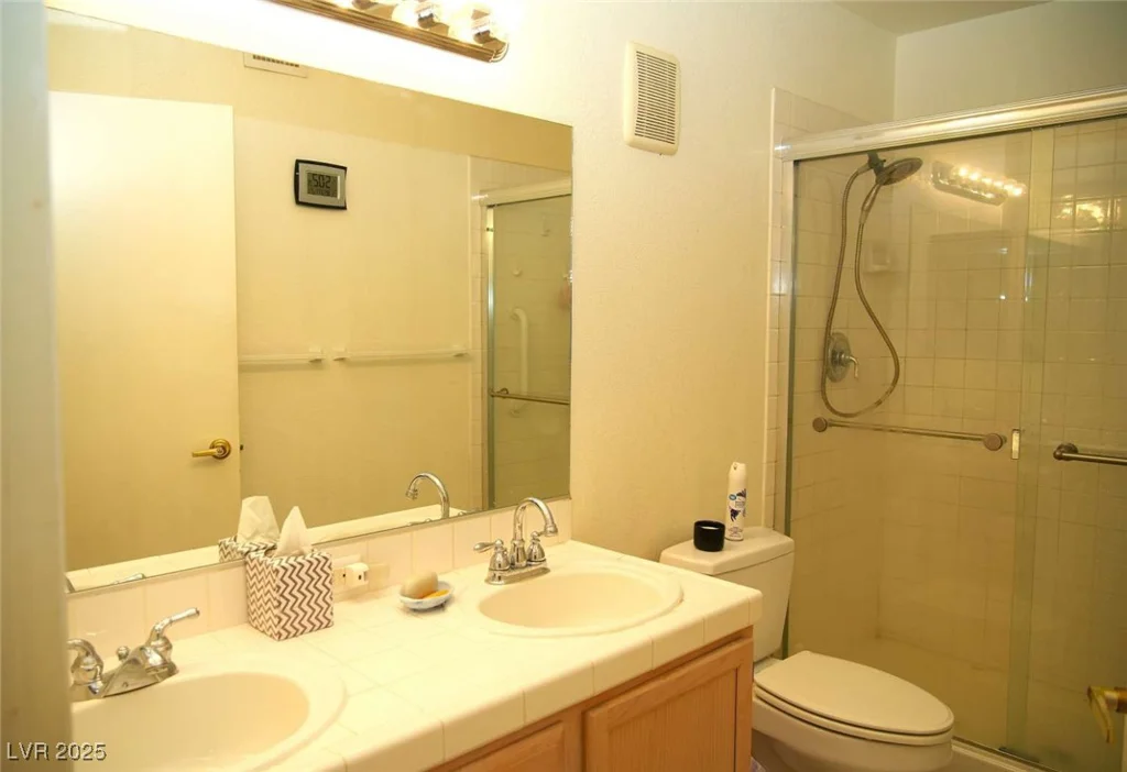 7950 Flamingo, Las Vegas, NV 89147