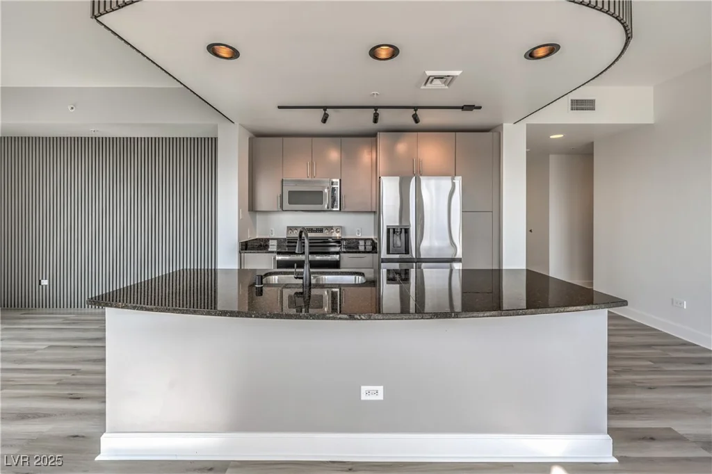 200 Sahara, Las Vegas, NV 89102