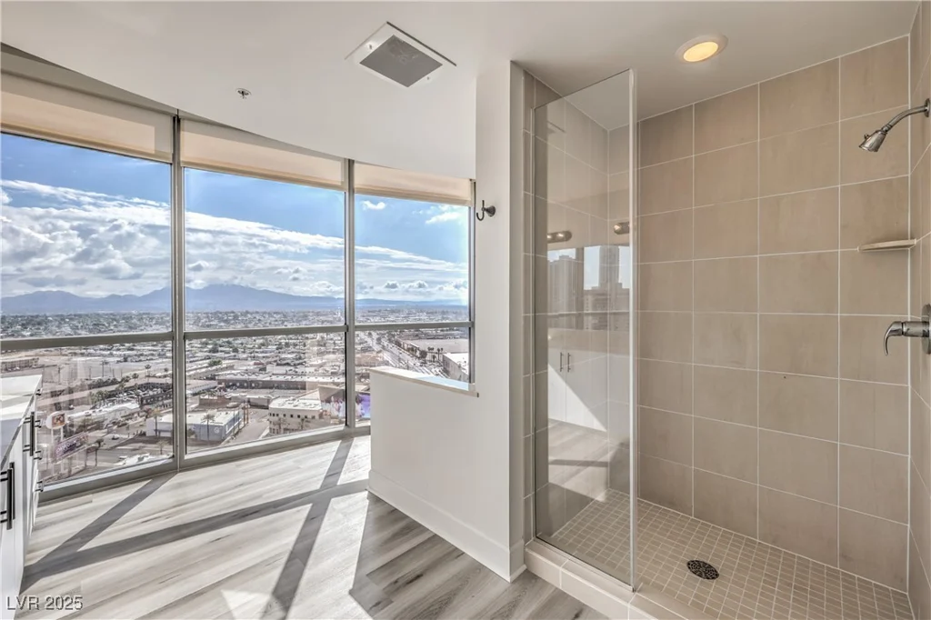 200 Sahara, Las Vegas, NV 89102