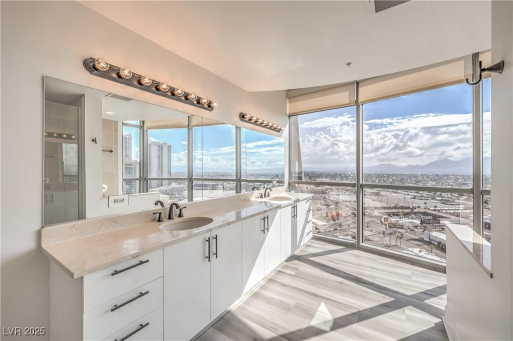 200 Sahara, Las Vegas, NV 89102