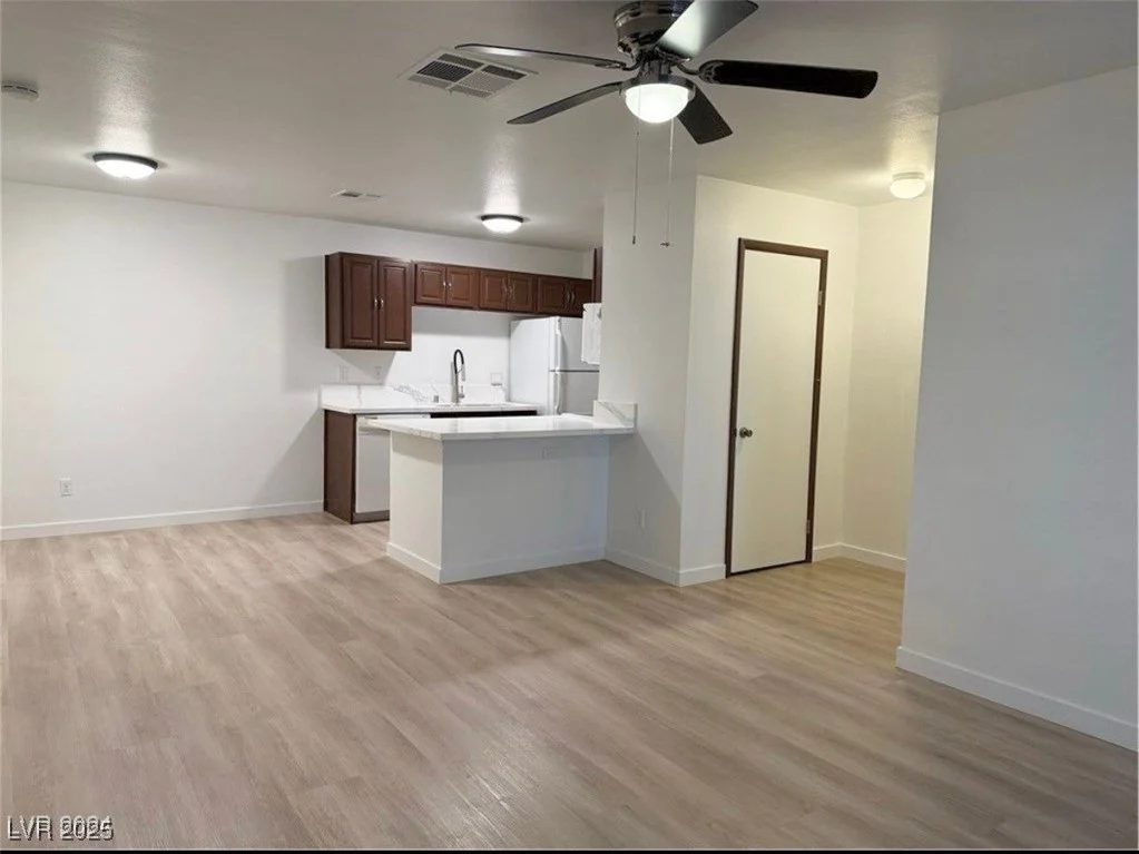 5121 Lindell, Las Vegas, NV 89118