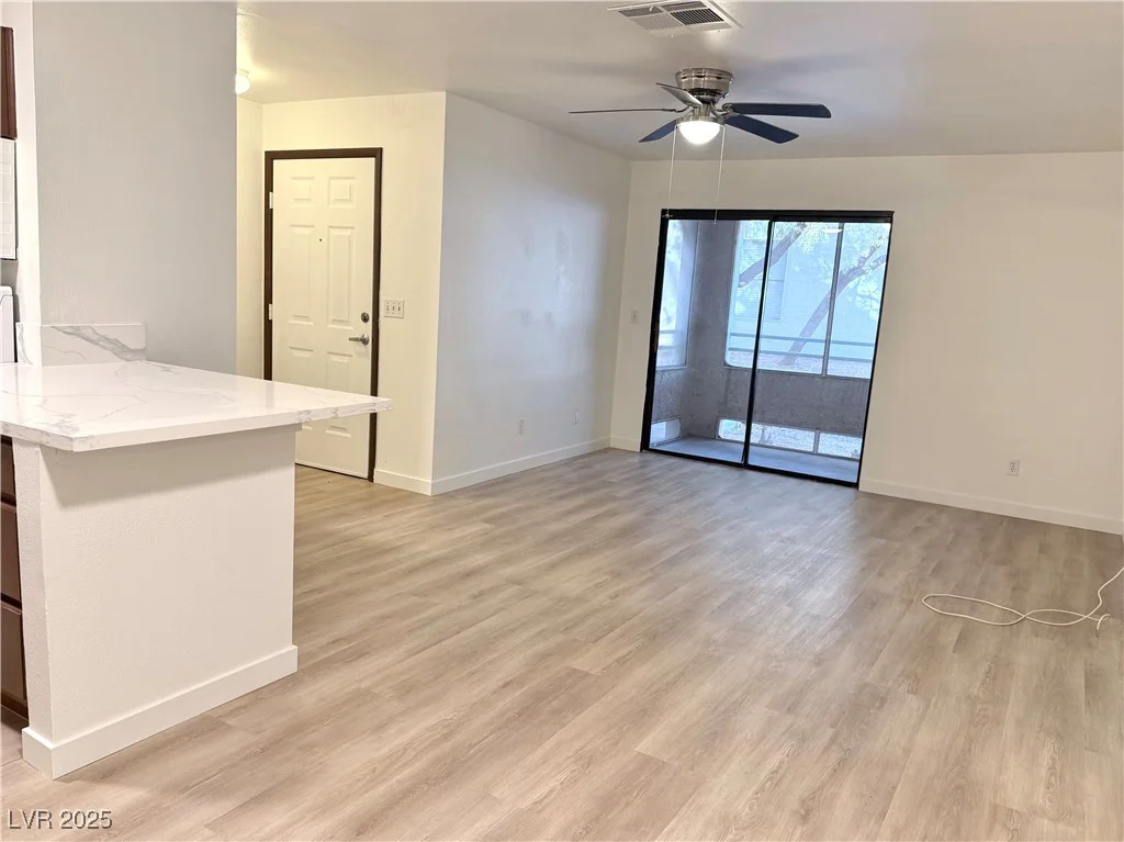 5121 Lindell, Las Vegas, NV 89118