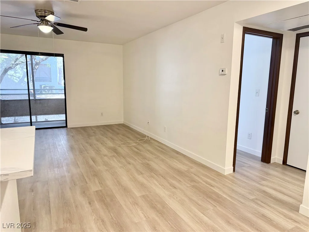 5121 Lindell, Las Vegas, NV 89118