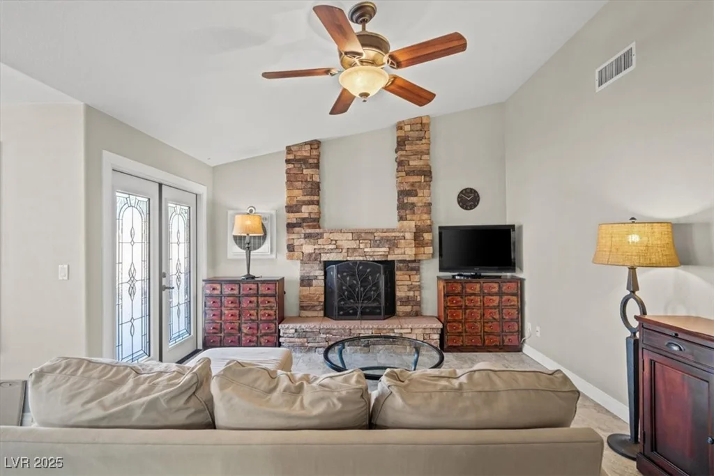 6316 Canyon Ridge, Las Vegas, NV 89108