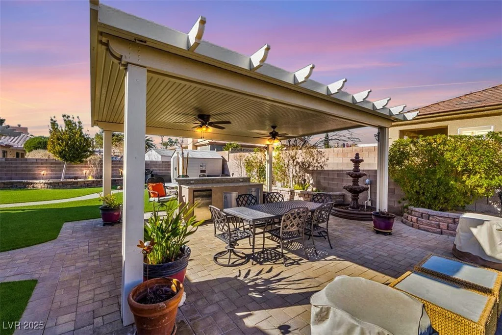 6316 Canyon Ridge, Las Vegas, NV 89108