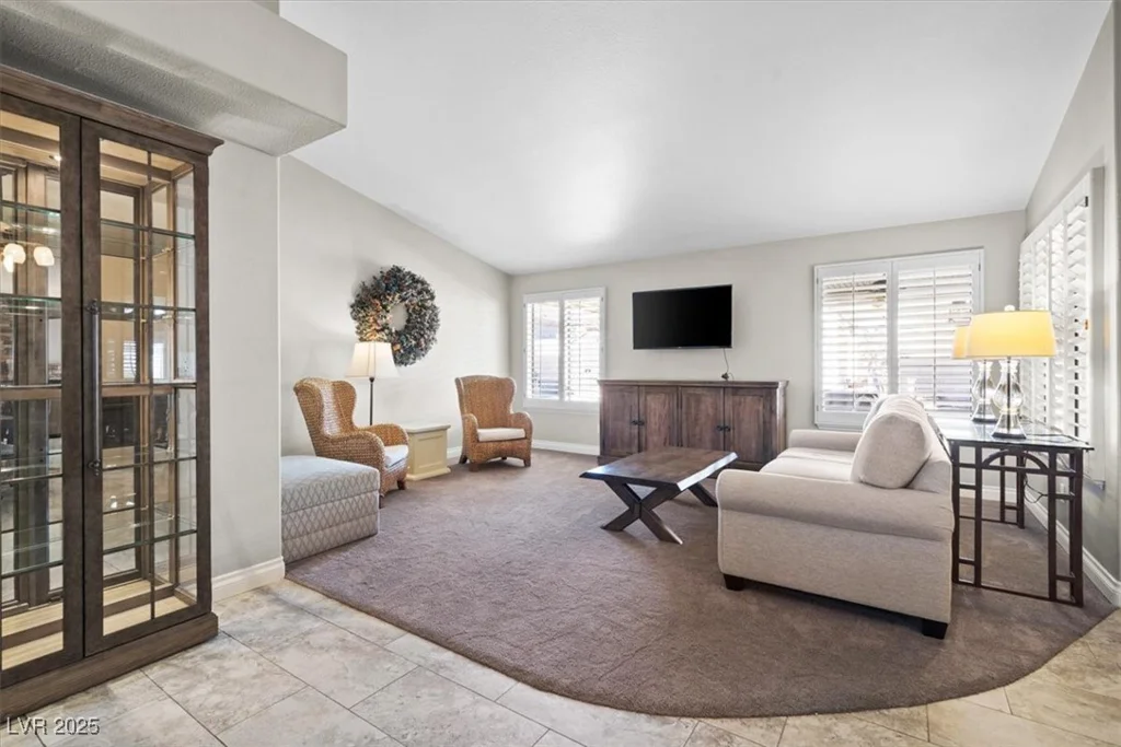 6316 Canyon Ridge, Las Vegas, NV 89108