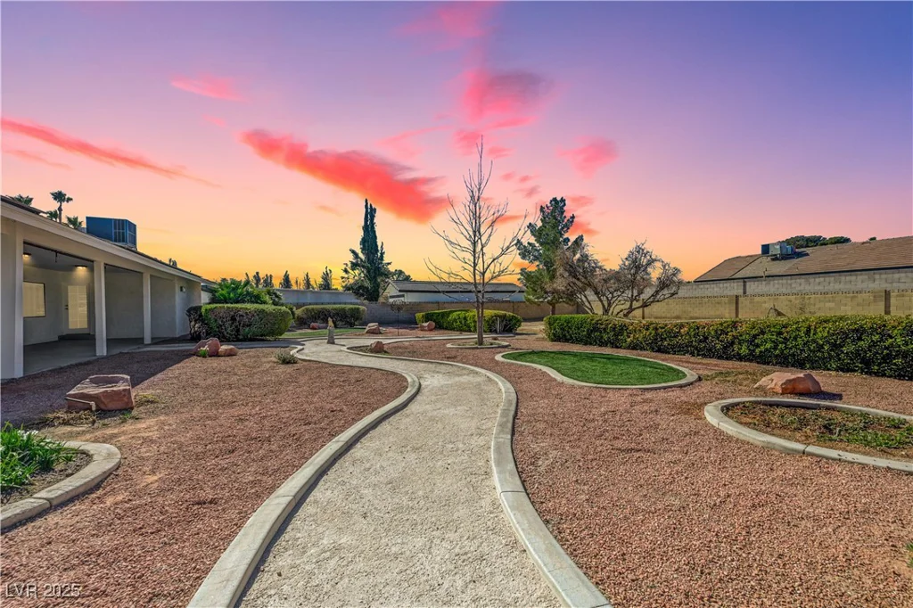 3716 Torrey Pines, Las Vegas, NV 89108