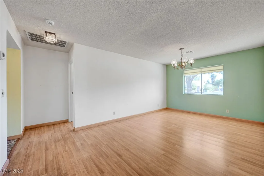 3716 Torrey Pines, Las Vegas, NV 89108