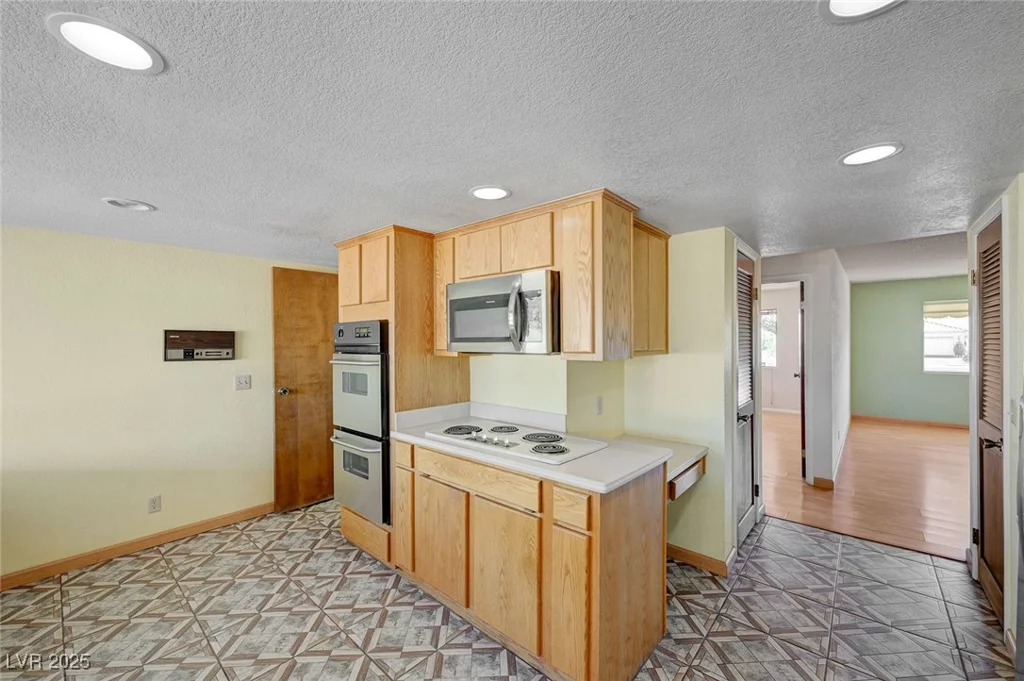 3716 Torrey Pines, Las Vegas, NV 89108