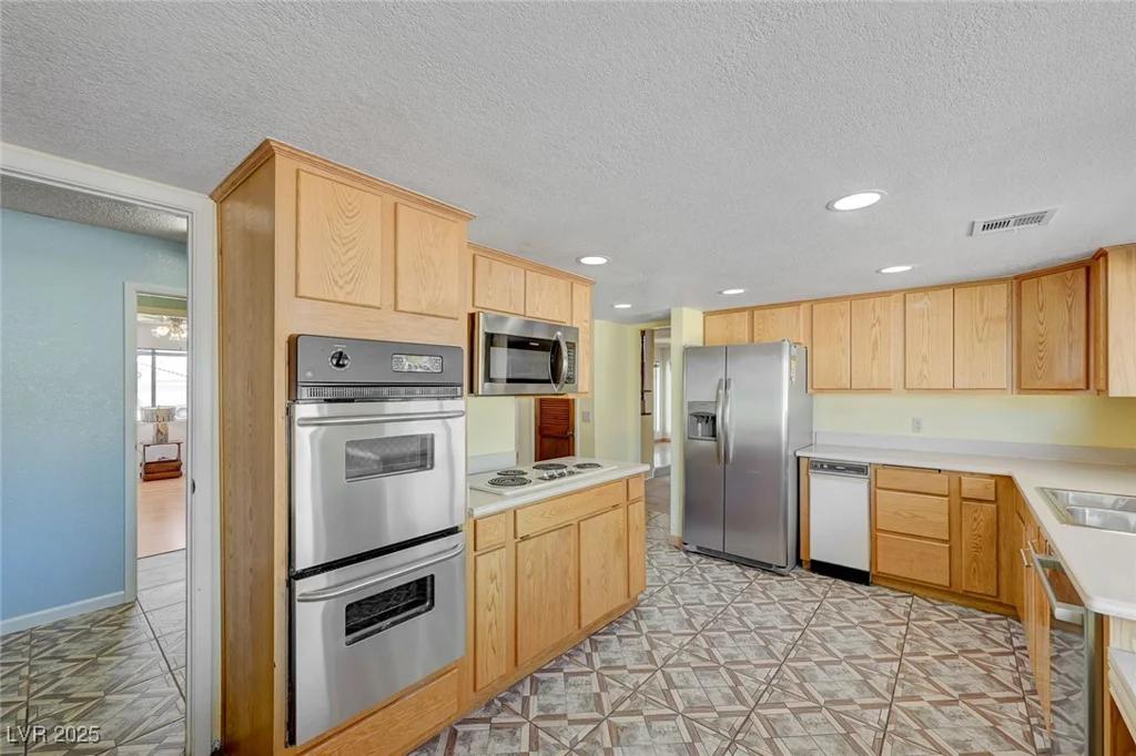 3716 Torrey Pines, Las Vegas, NV 89108
