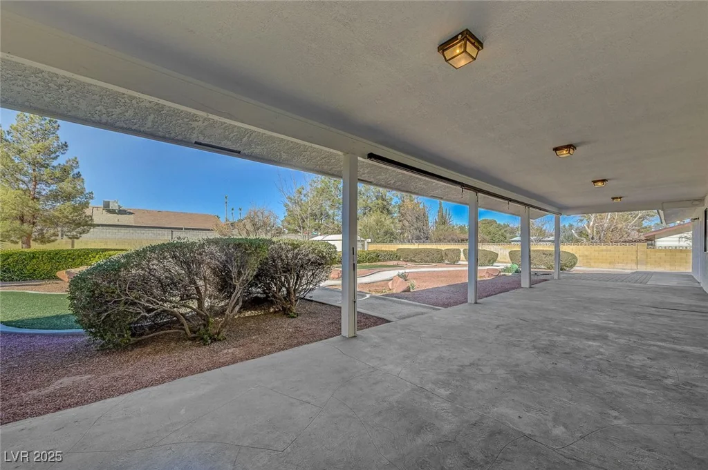 3716 Torrey Pines, Las Vegas, NV 89108