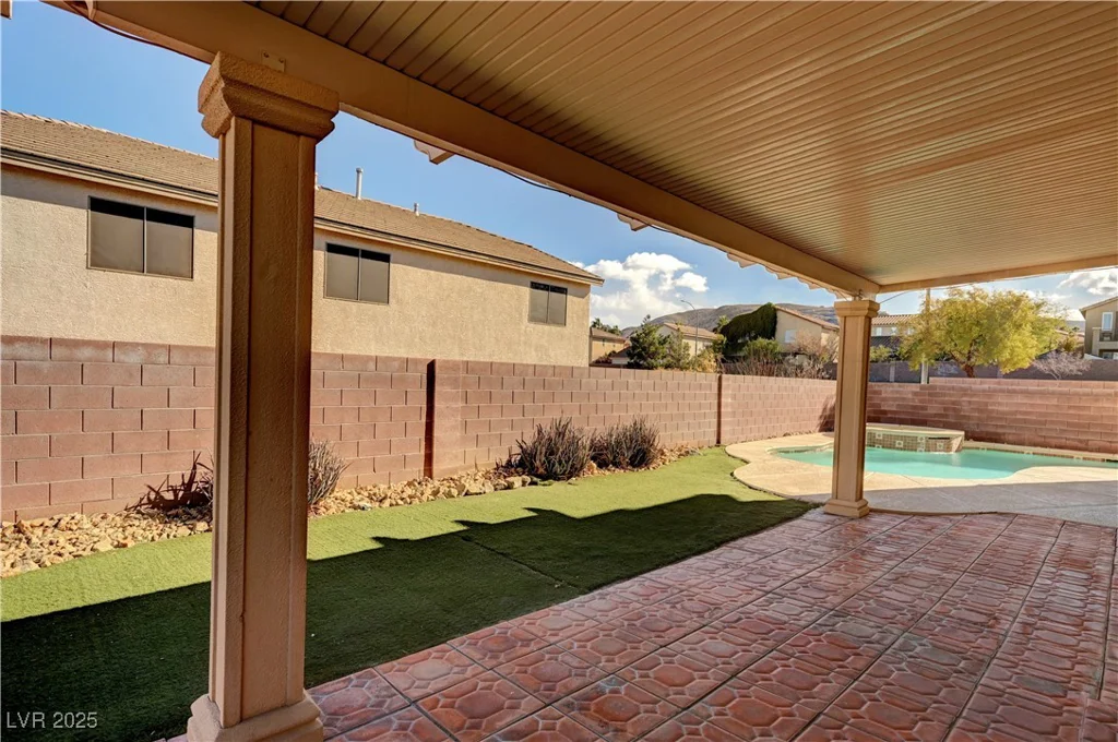 58 Desert Castle, Henderson, NV 89012