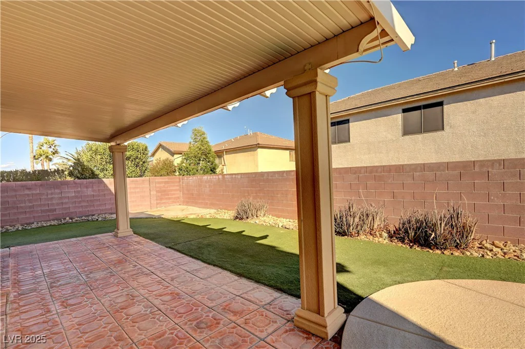 58 Desert Castle, Henderson, NV 89012