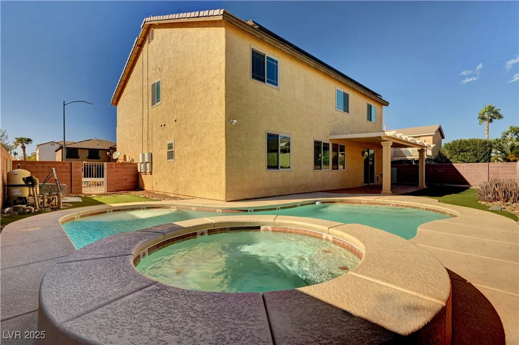 58 Desert Castle, Henderson, NV 89012