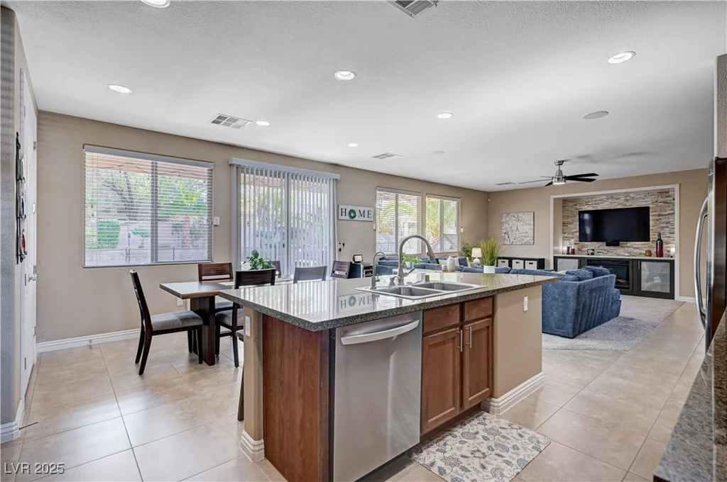 7195 Morningside Ranch, Las Vegas, NV 89113