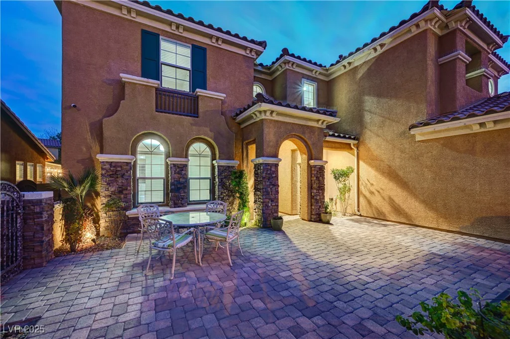 7195 Morningside Ranch, Las Vegas, NV 89113