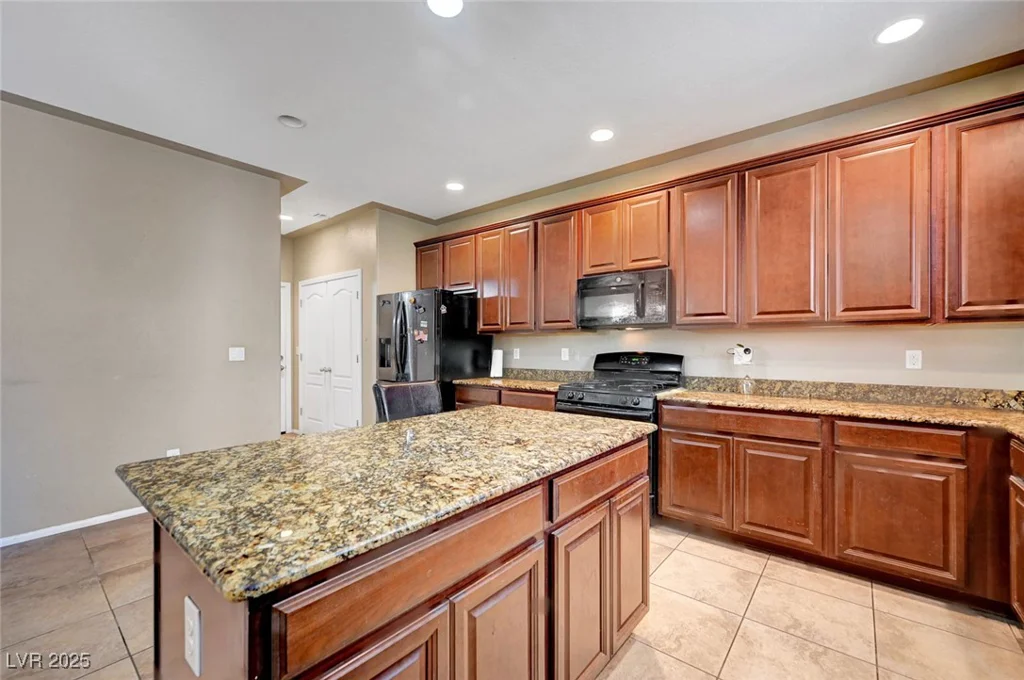5465 Buckeye Lake, Las Vegas, NV 89122