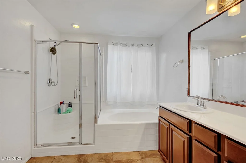 5465 Buckeye Lake, Las Vegas, NV 89122