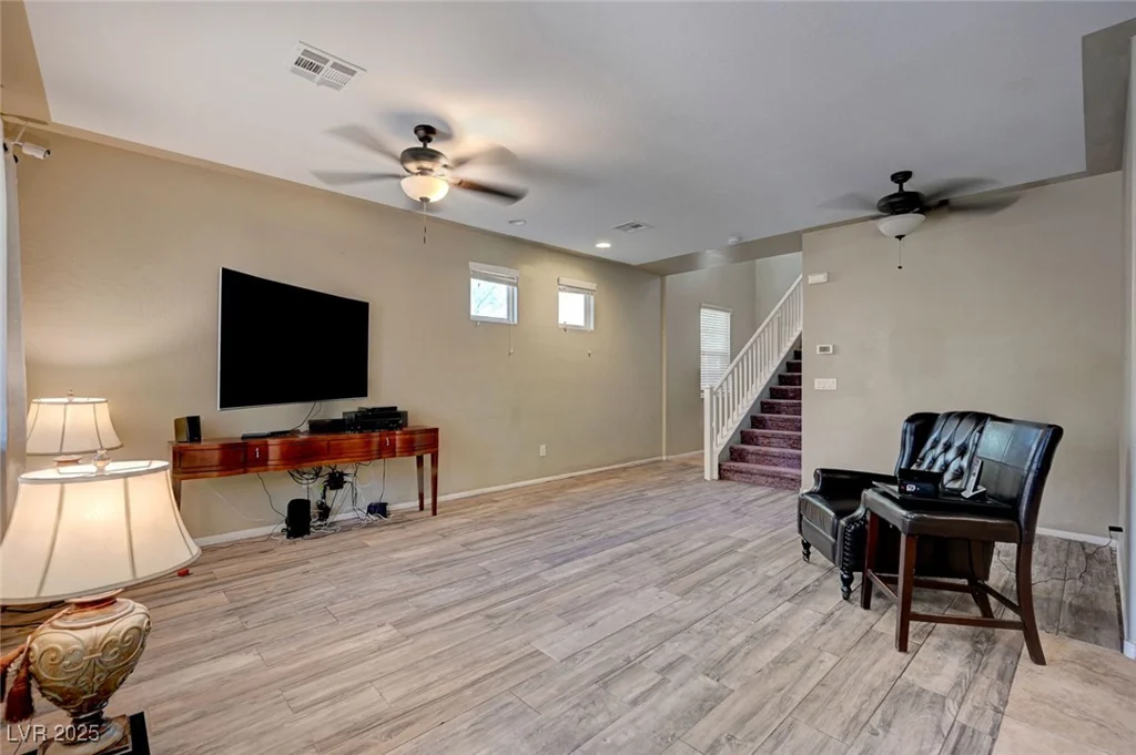 5465 Buckeye Lake, Las Vegas, NV 89122