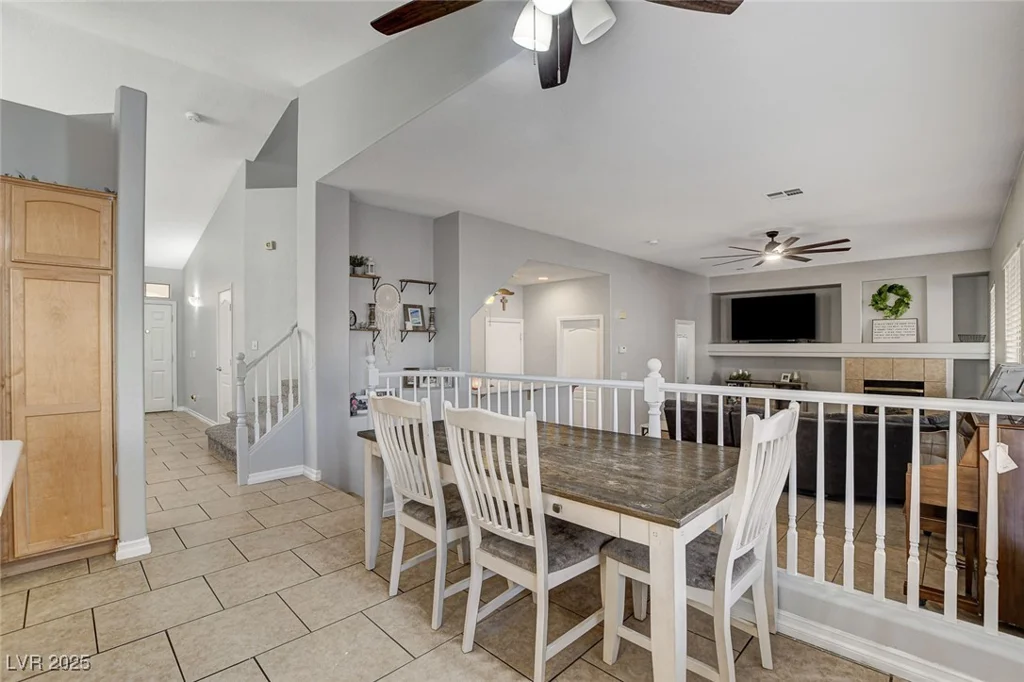 7549 Splashing Rock, Las Vegas, NV 89131