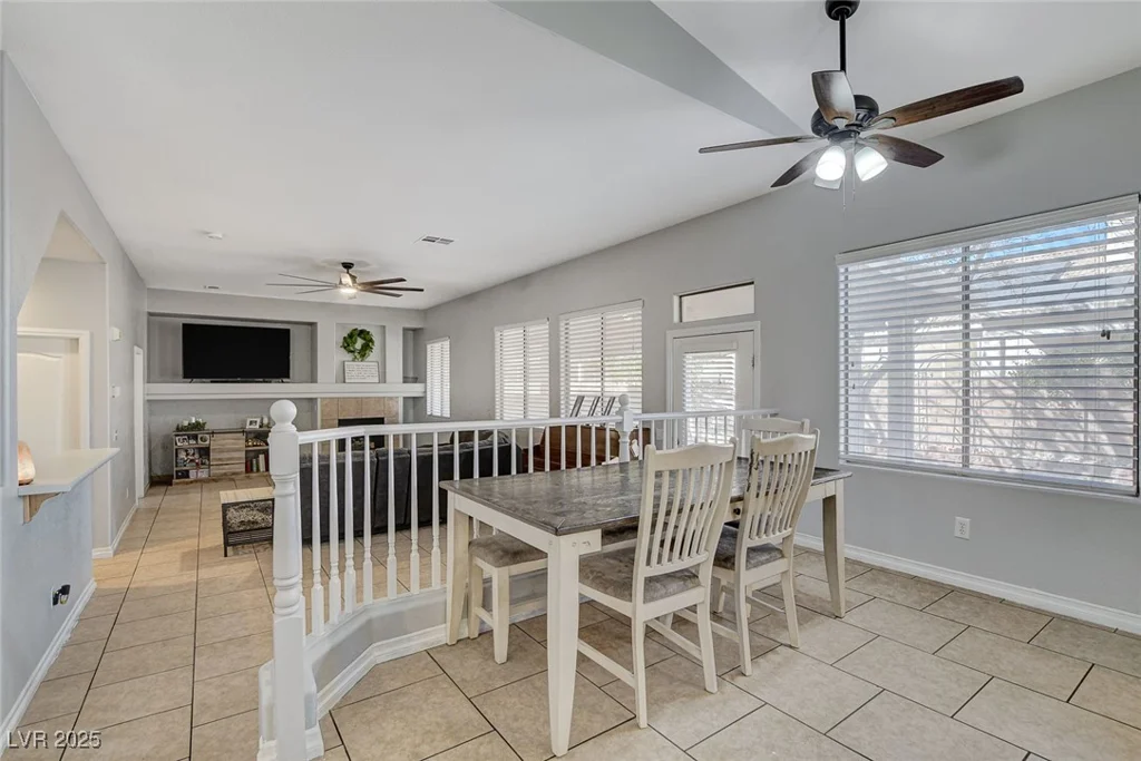 7549 Splashing Rock, Las Vegas, NV 89131