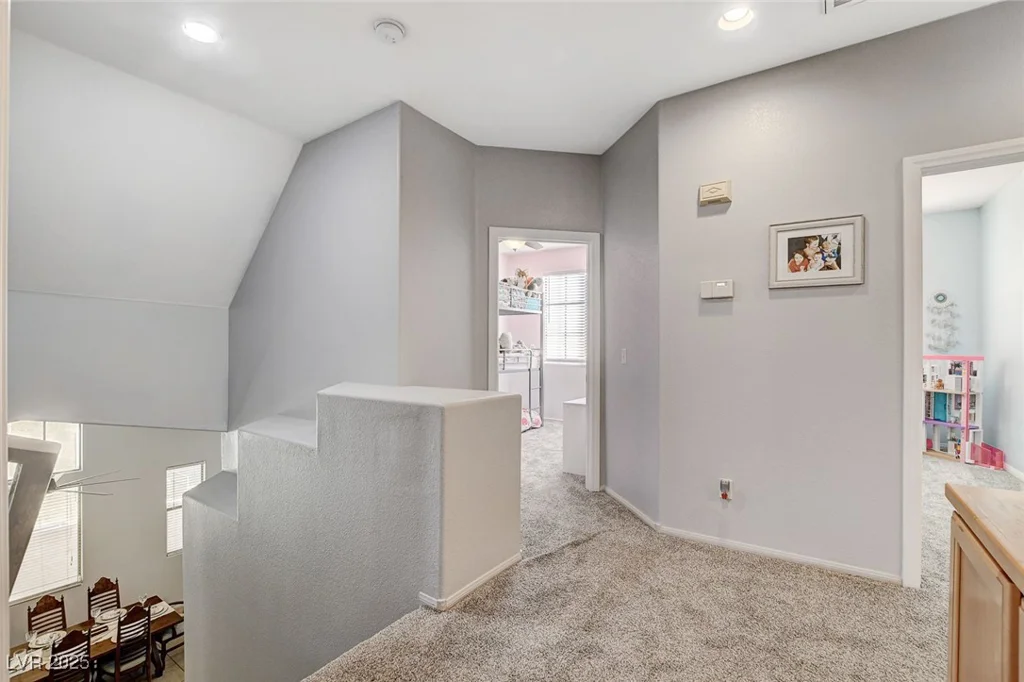 7549 Splashing Rock, Las Vegas, NV 89131