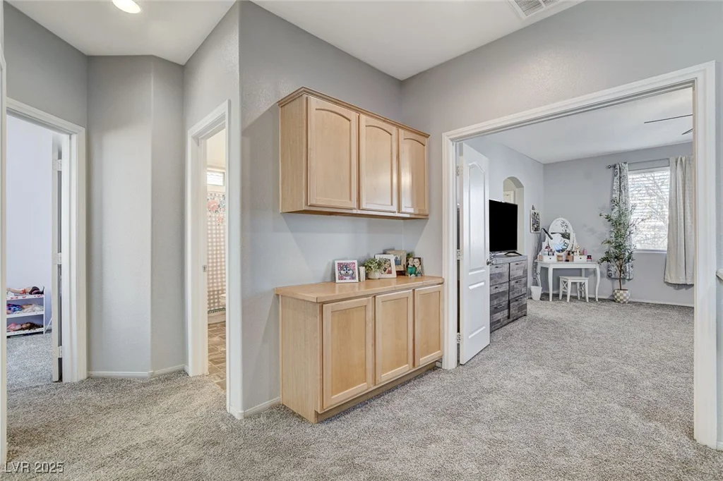 7549 Splashing Rock, Las Vegas, NV 89131