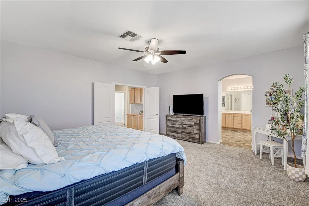 7549 Splashing Rock, Las Vegas, NV 89131