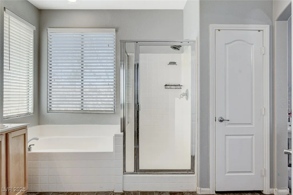 7549 Splashing Rock, Las Vegas, NV 89131