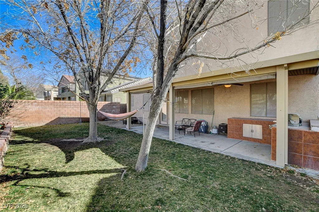 7549 Splashing Rock, Las Vegas, NV 89131