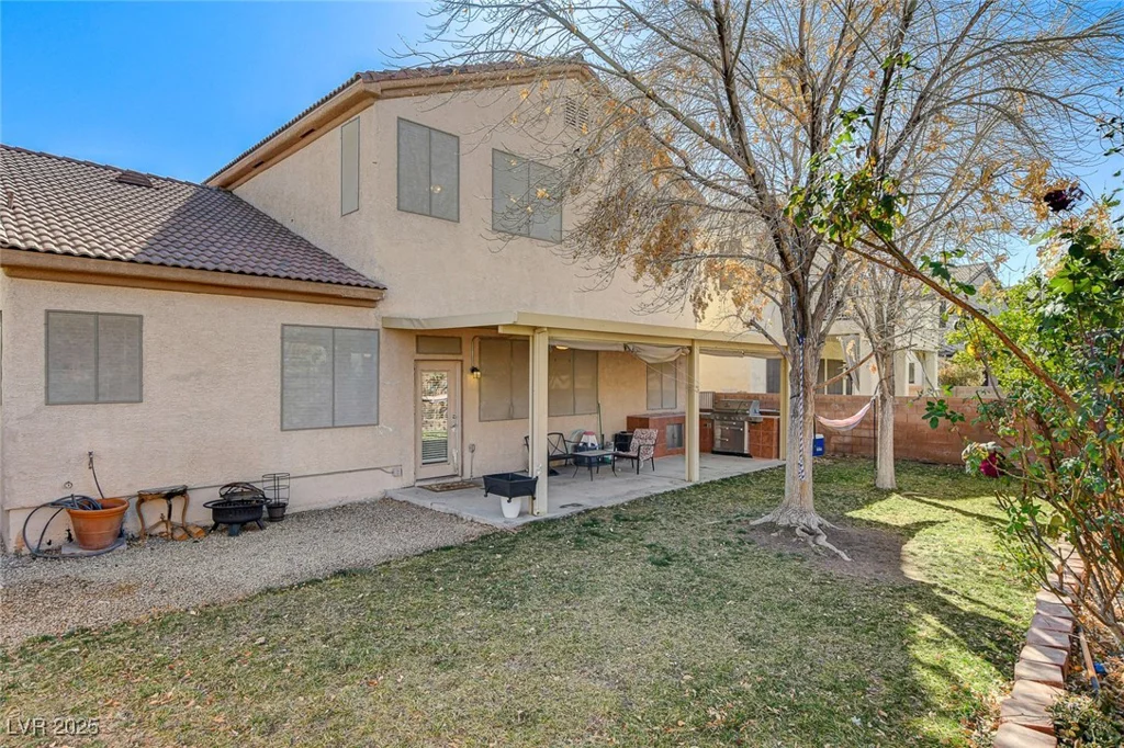 7549 Splashing Rock, Las Vegas, NV 89131
