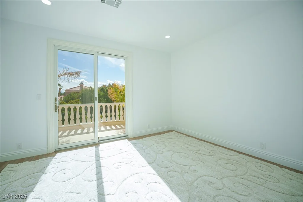 8208 Horseshoe Bend, Las Vegas, NV 89113